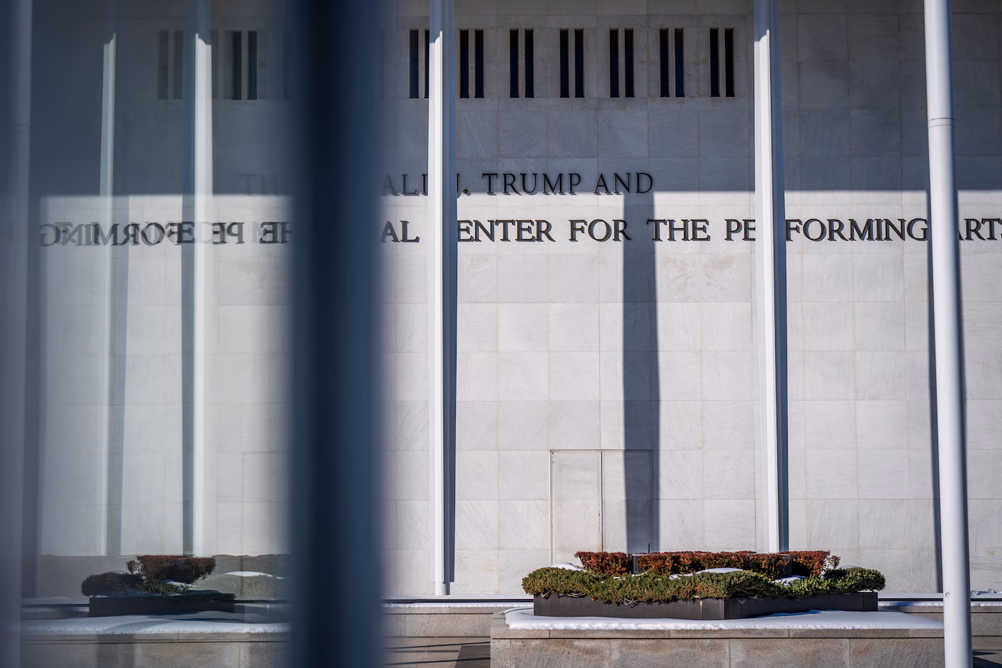 Kennedy Center removes Trump’s name from website after judge’s ruling - The Washington Post