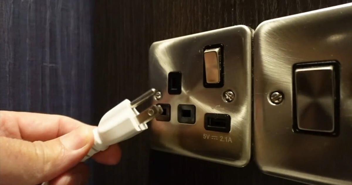 What the Tech? Summer 'must-have' travel gadgets | What The Tech?