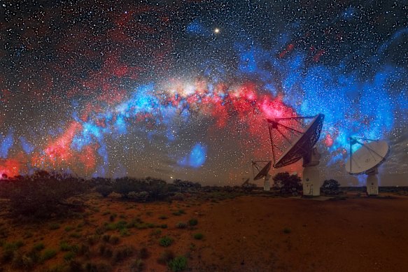 A new map, called SPICE-RACS, shows magnetic fields throughout the universe in blue and red. 