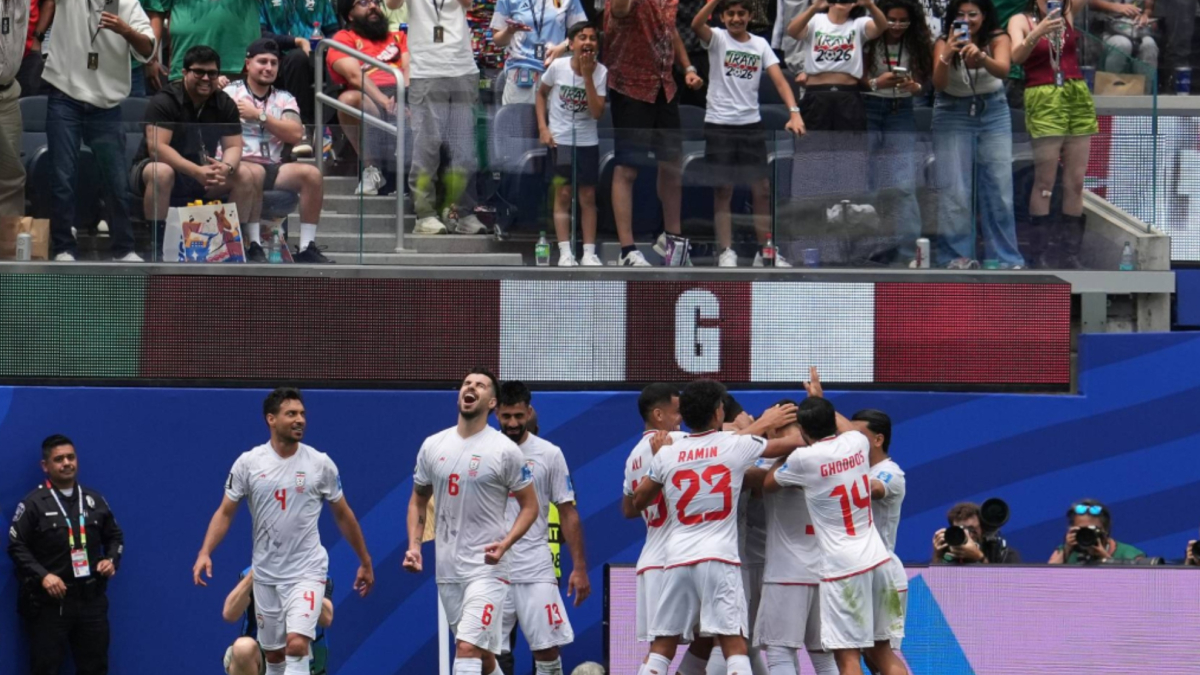 The United States eases restrictions on Iran: they will be able to travel to the country two days before the match