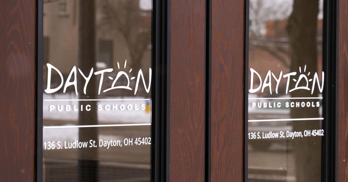 Dayton teacher’s union wants healthcare for long-term subs | Local