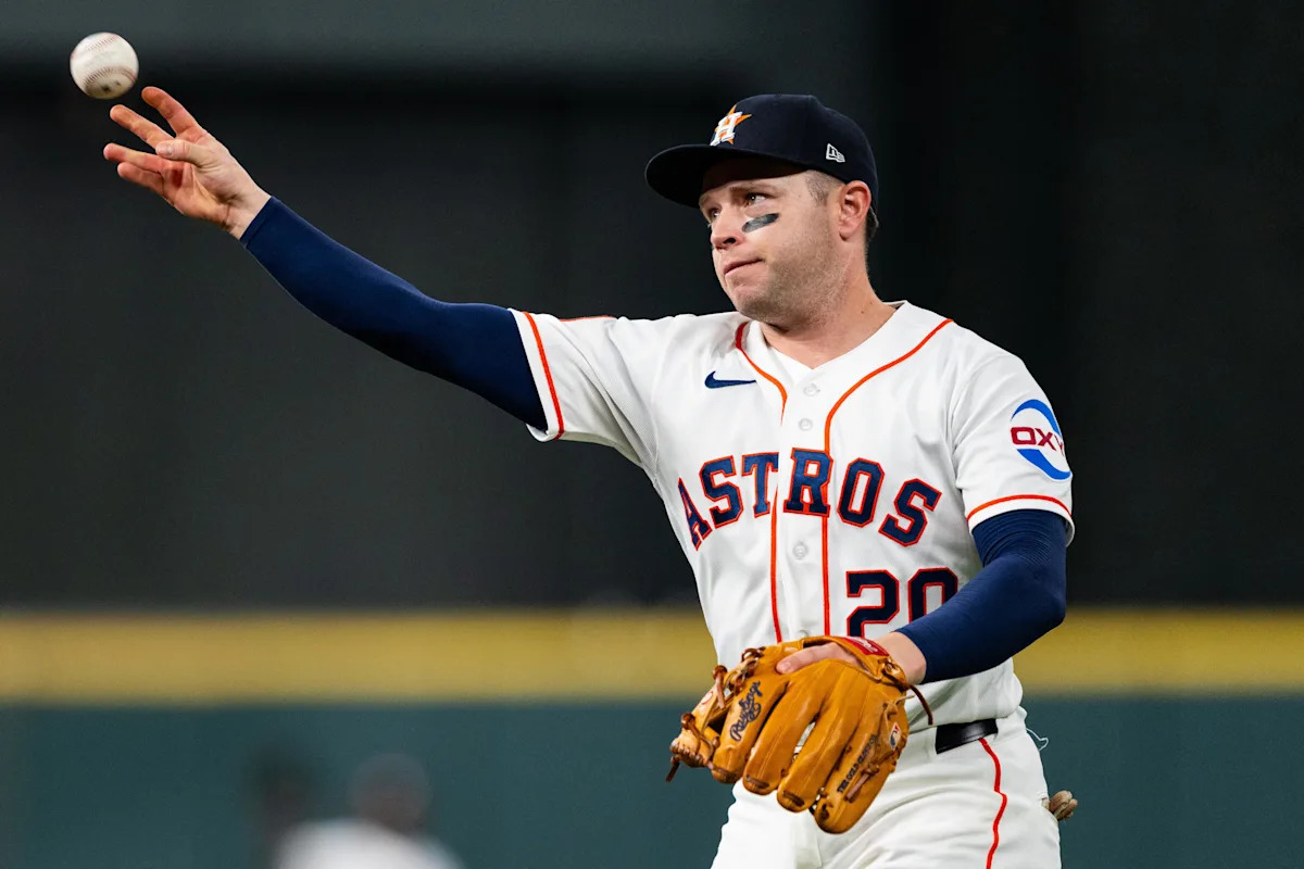 Report: Astros to Place Allen on IL, Recall Whitcomb