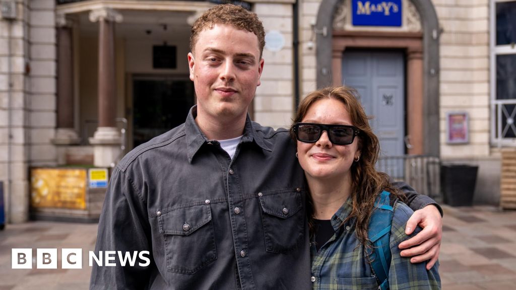 'Lazy but convenient' - a quarter of young adults have two or more takeaways a week - BBC