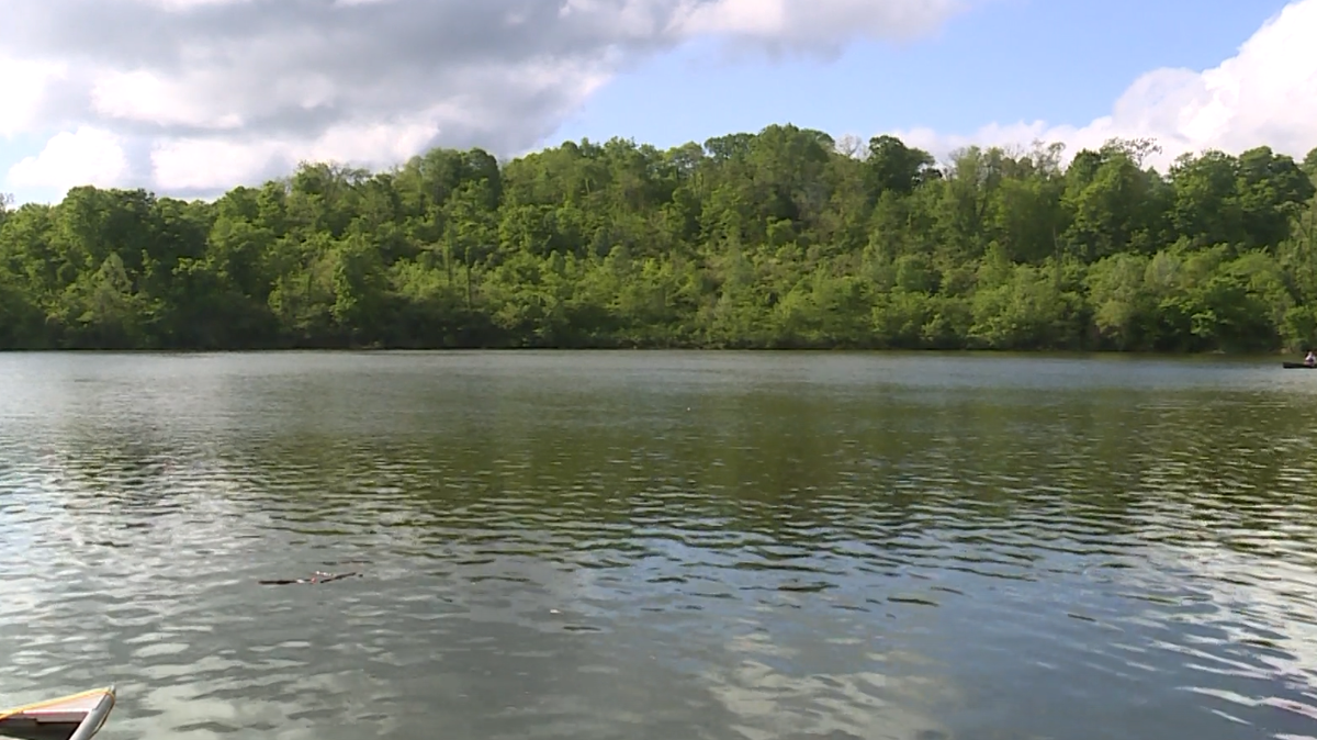 Winton Lake suspends water activities after sewage leak caused by damaged pipe