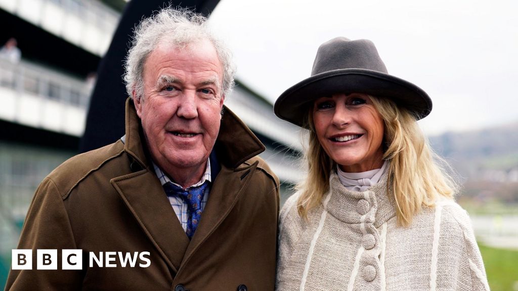 Jeremy Clarkson announces cancer diagnosis in farm documentary series - BBC
