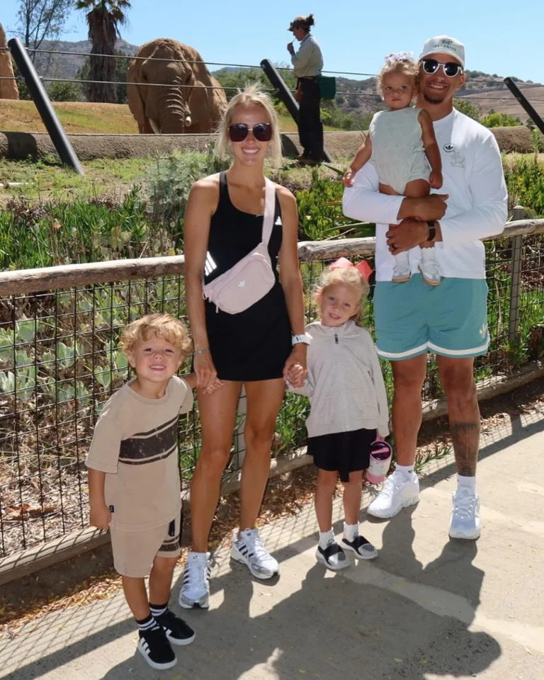 Brittany and Patrick Mahomes and their three children at the zooCredit: Brittany Mahomes/Instagram