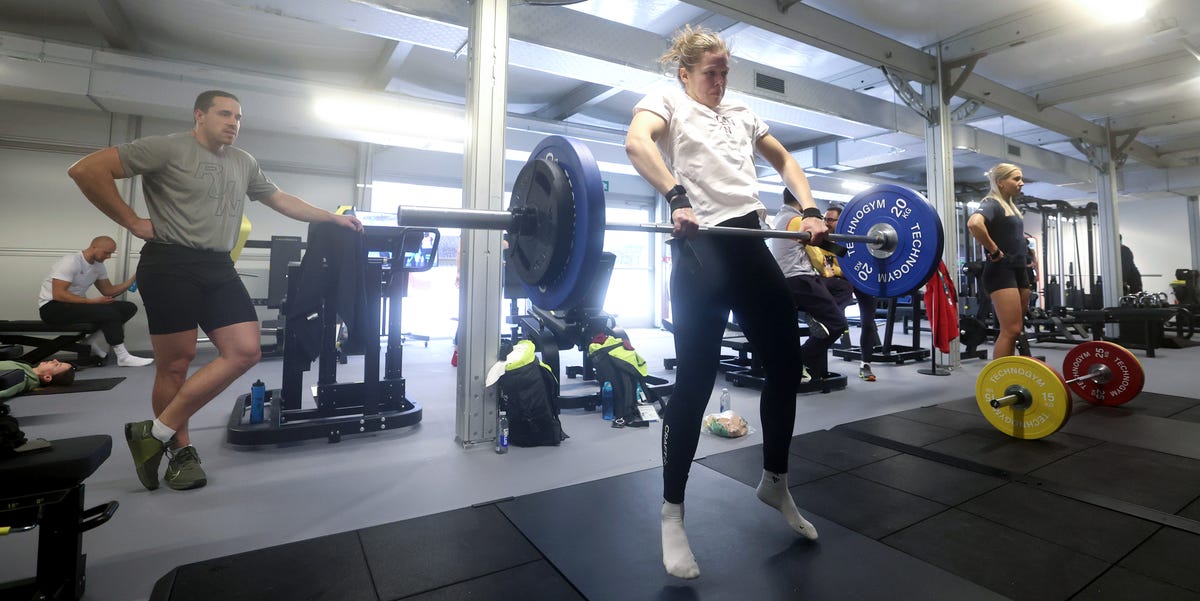 Power cleans: How to do them, the benefits and more
