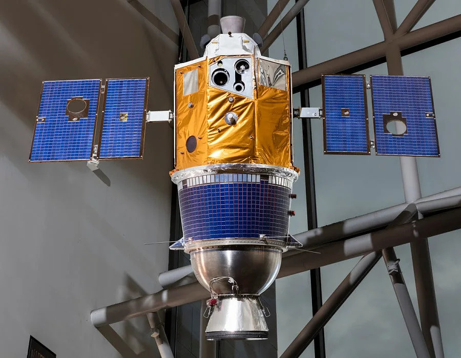 Earlier measurements from the 1990s Clementine mission had gaps in coverage, particularly near the lunar south pole. (CREDIT: National Air and Space Museum in Washington, DC.)