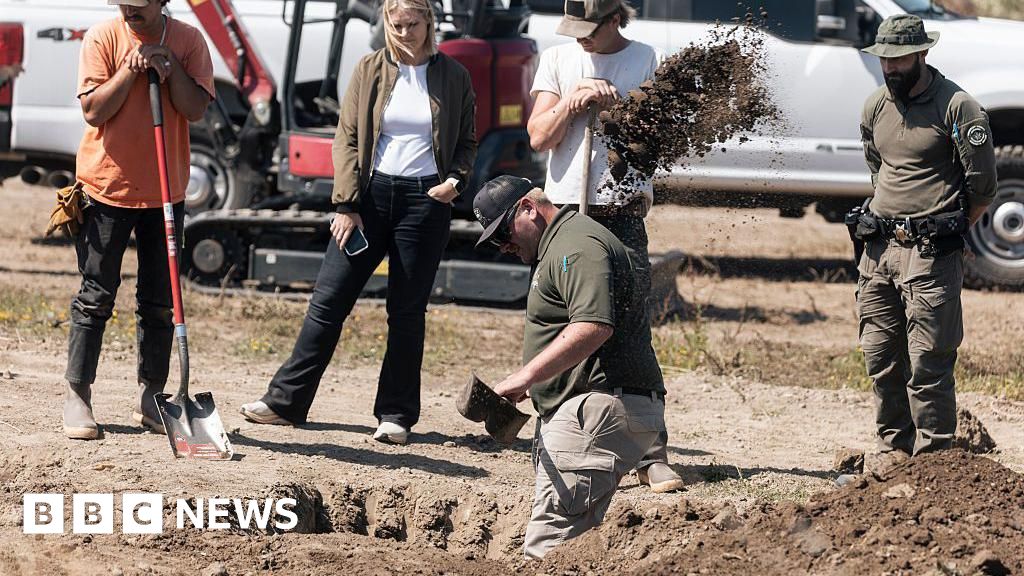 117 dead dogs found at California 'no-kill' animal rescue - many with gunshot wounds - BBC