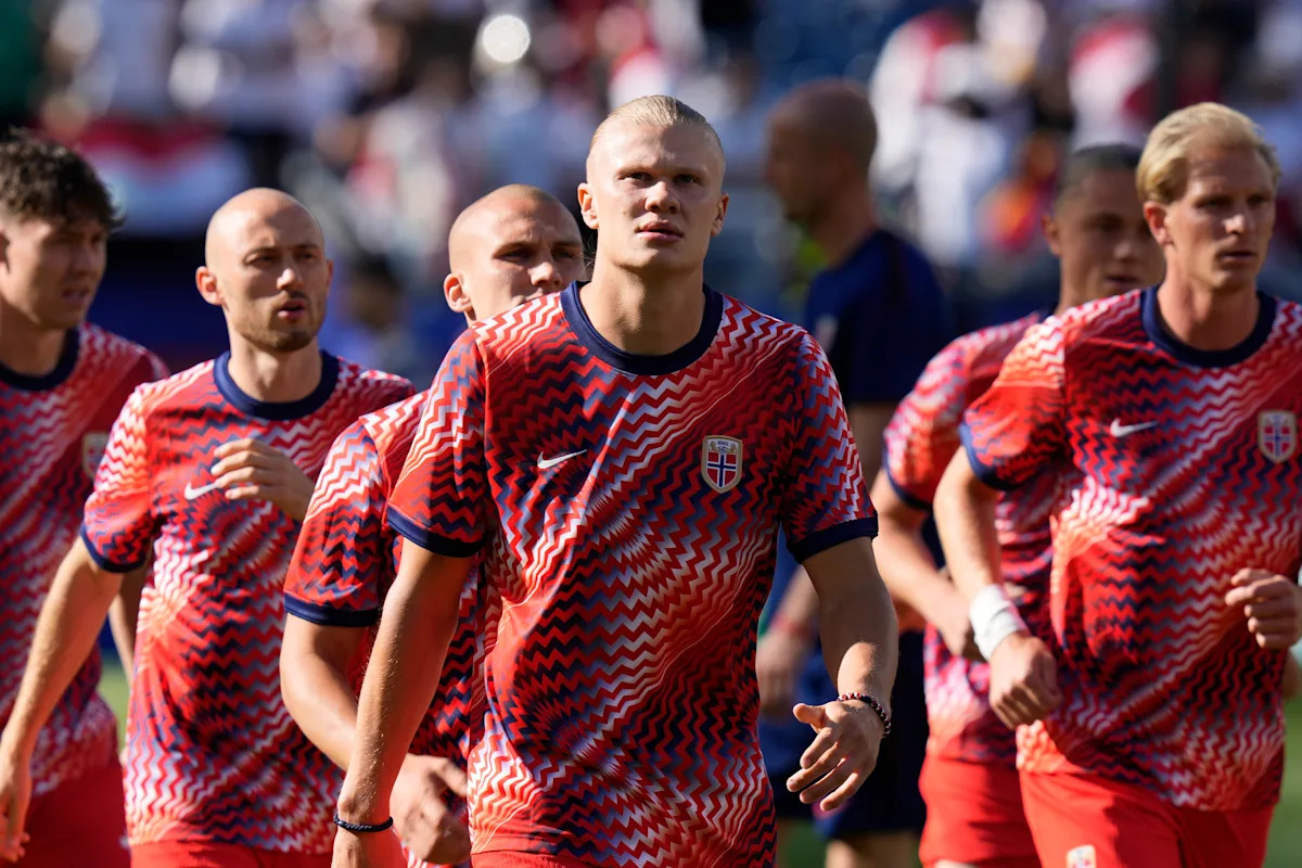 World Cup results, schedule, scores, live updates: Mbappé lifts France over Senegal; Haaland, Norway face Iraq
