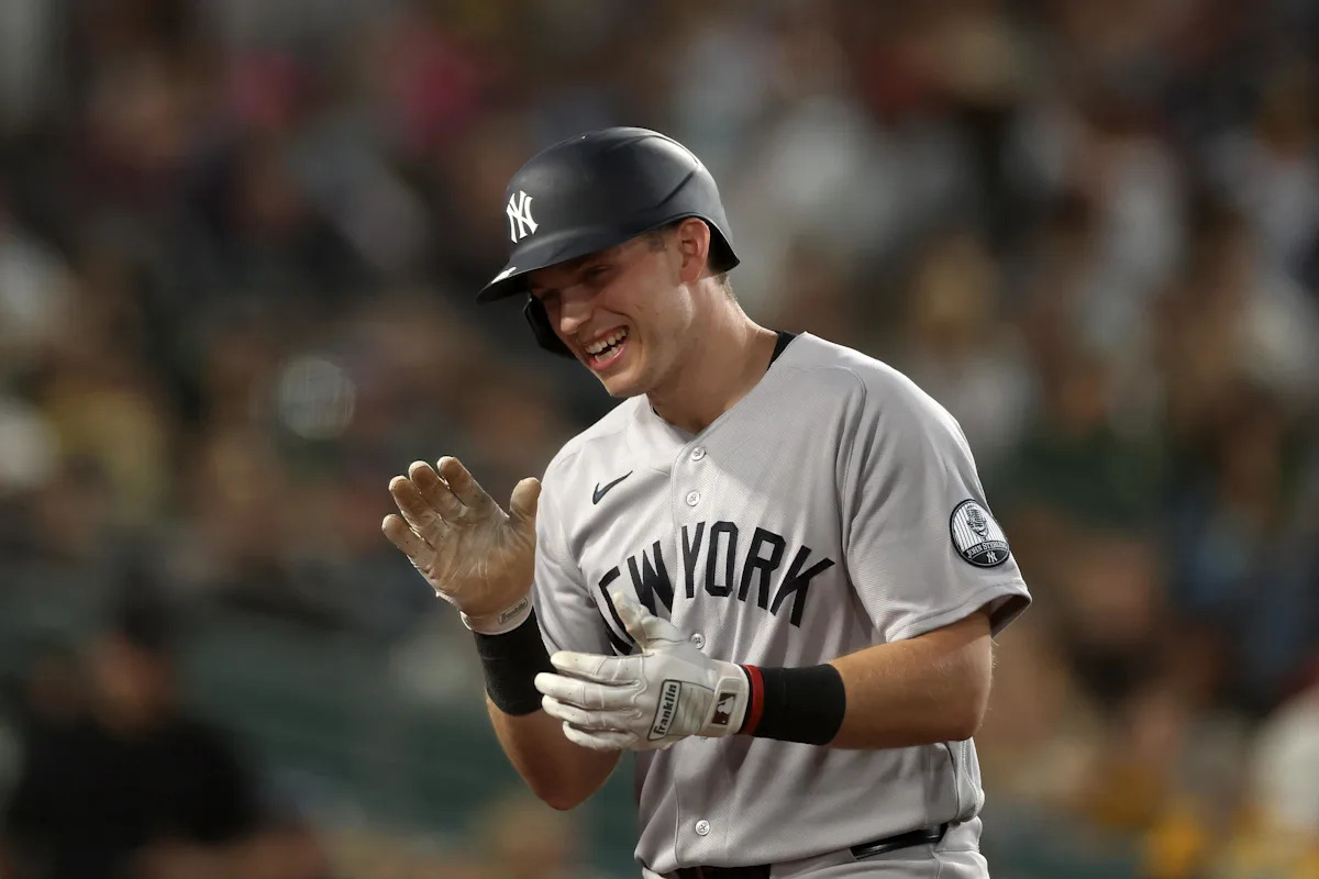 13 men score in historic third inning to lead Yankees to series win