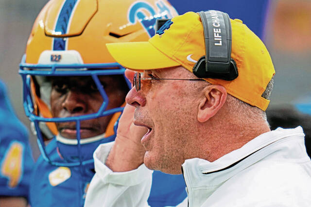 Pitt lands 2 commitments over weekend, including new quarterback