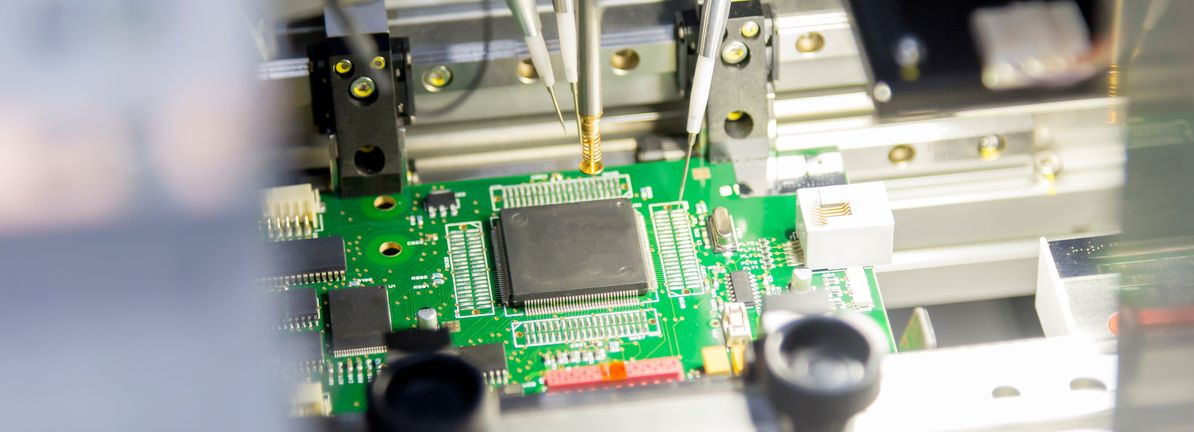 ASML (ENXTAM:ASML) Faces U.S. Scrutiny Over Alleged China EUV Shipment