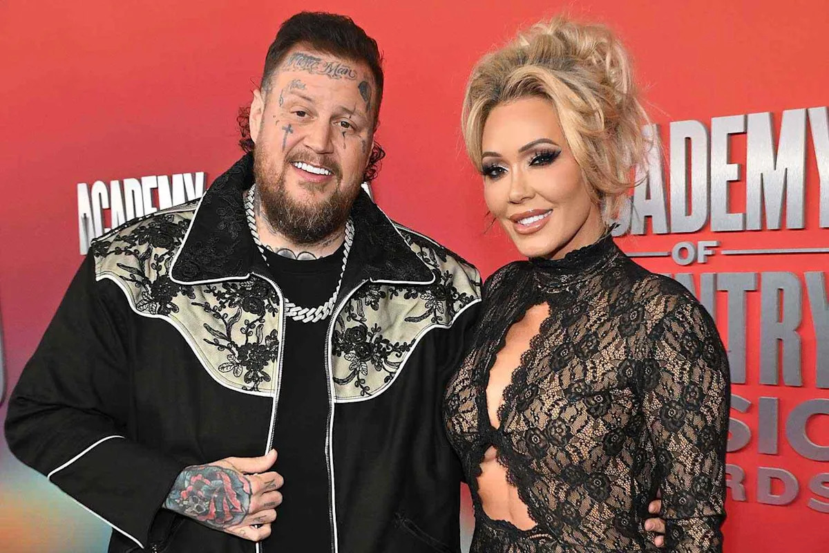 Bunnie Xo Reveals Jelly Roll Is Dating Again and Looking for the 'Complete Opposite' of Her: 'He's Rearin' and Ready to Go'