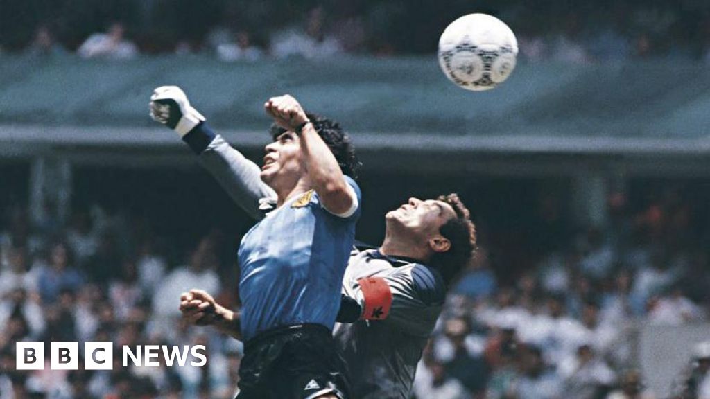 'I witnessed Maradona's Hand of God' - a goal still talked about 40 years on - BBC
