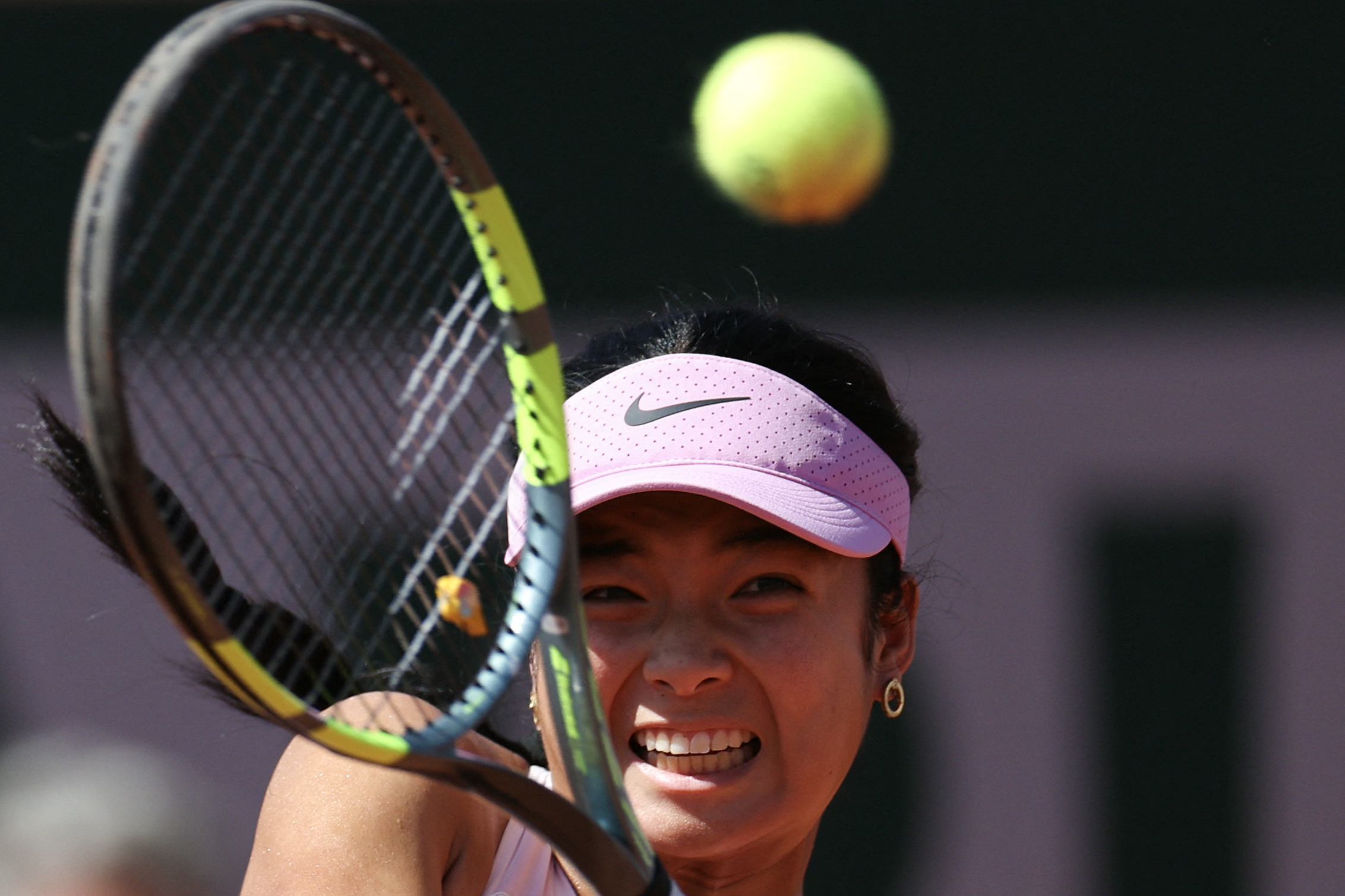 Alex Eala cruised past Priscilla Hon, 6-0, 6-2, to open her singles campaign in the WTA 125 Birmingham Open on Tuesday.