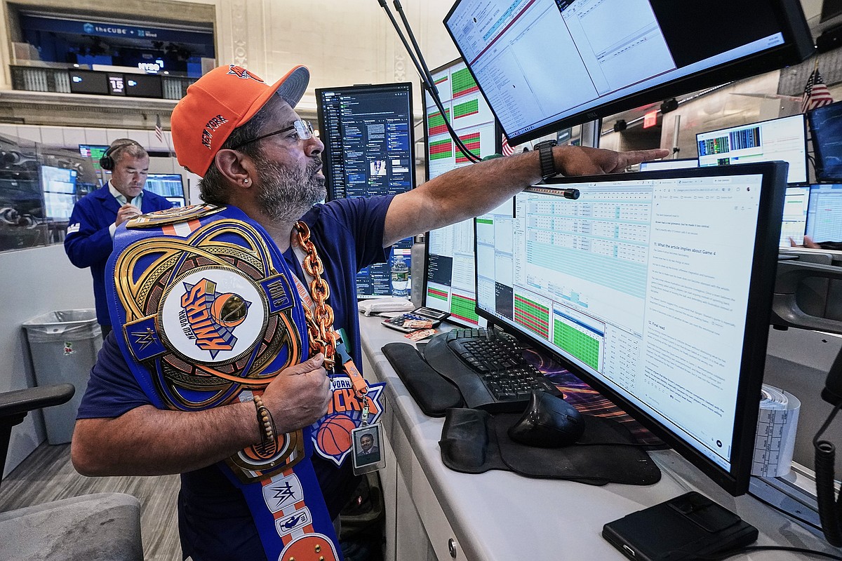 Stocks leap worldwide, and oil prices drop after the US and Iran reach a tentative deal on their war