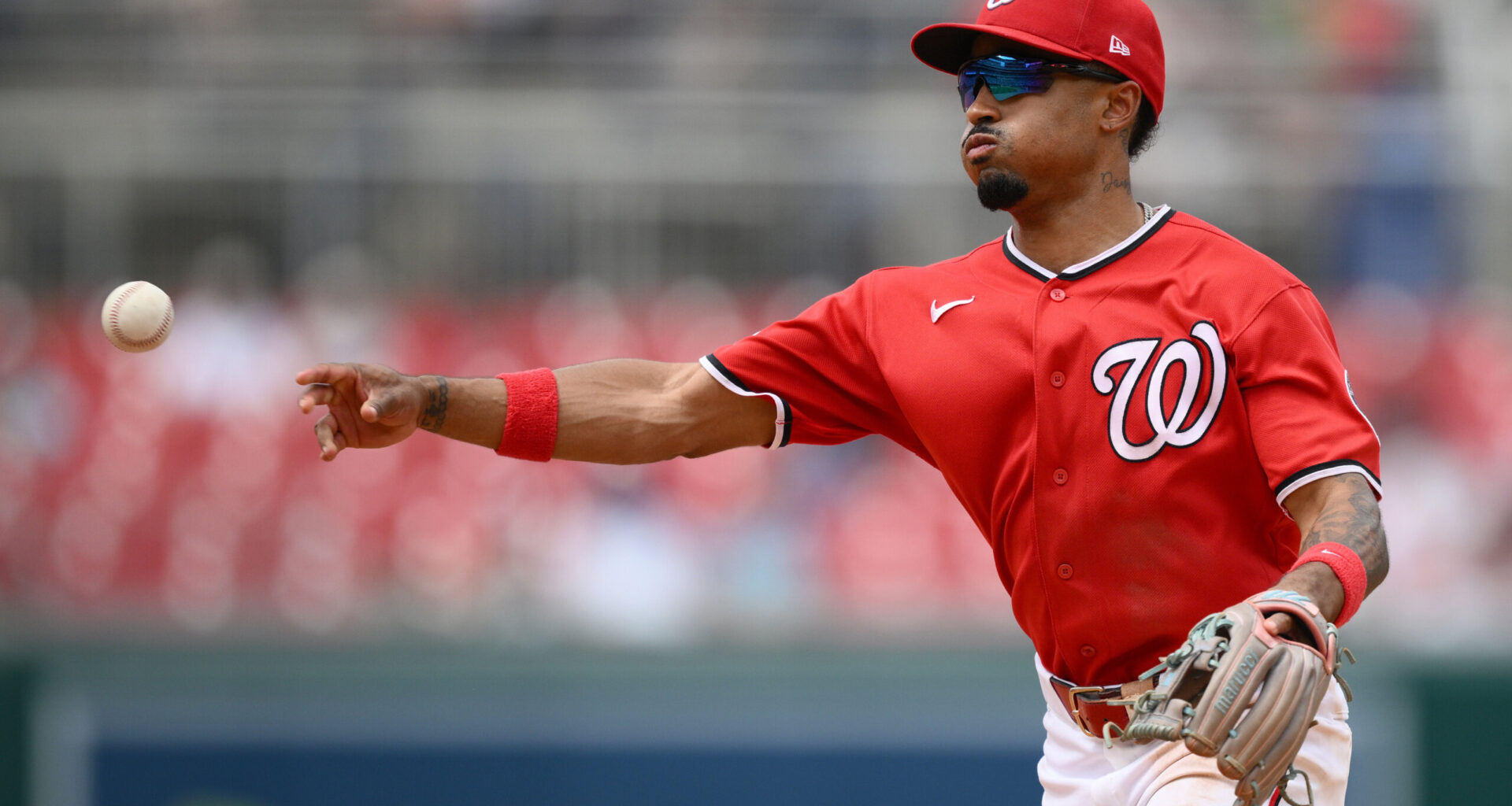Nationals play the Royals on home winning streak