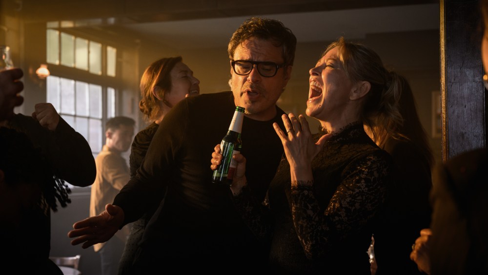 'Alice and Steve' Review: Jemaine Clement, Nicola Walker Are Hilarious