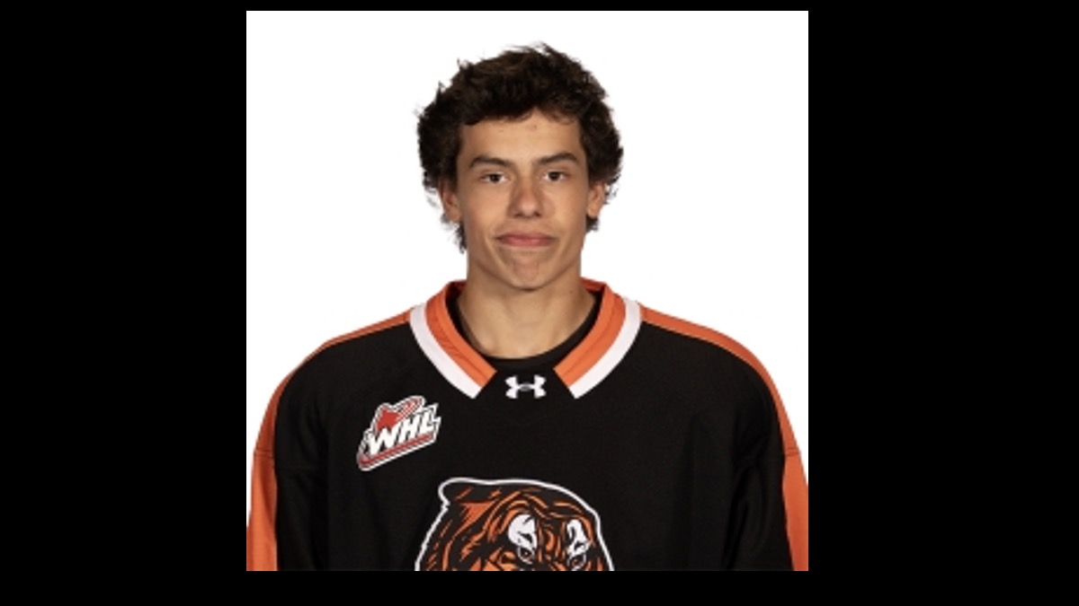 Penguins Hold; Select Scoring Winger Liam Ruck in First Round