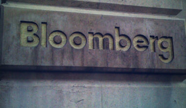 Bloomberg seeks an economy and government editor in Canada