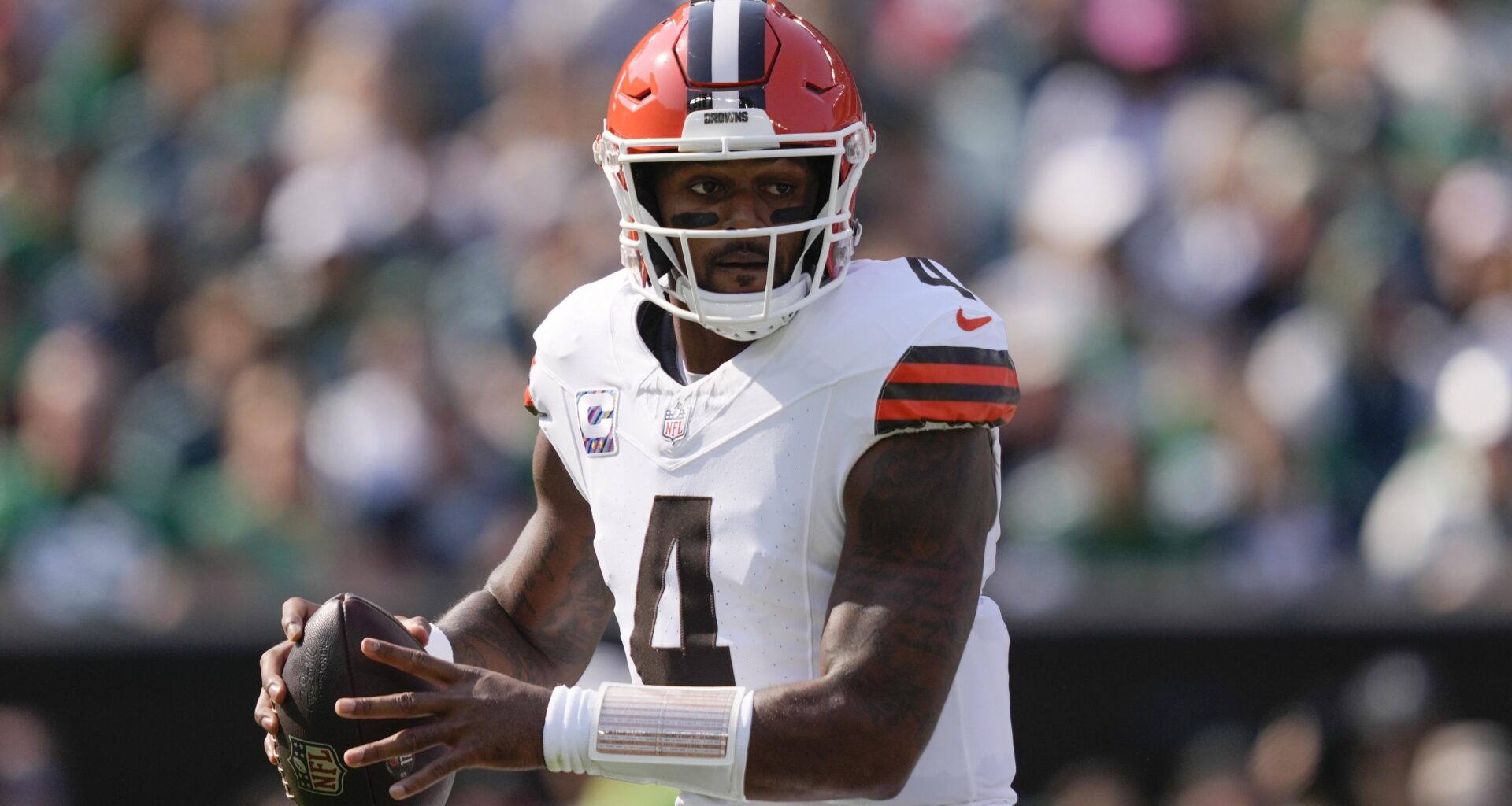 8 NFL Quarterbacks Who Could Be Benched in 2026