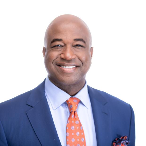 Veteran Chicago sports and news anchor Ryan Baker is hanging up his mic this month after nearly two decades at CBS 2. (CBS Chicago)