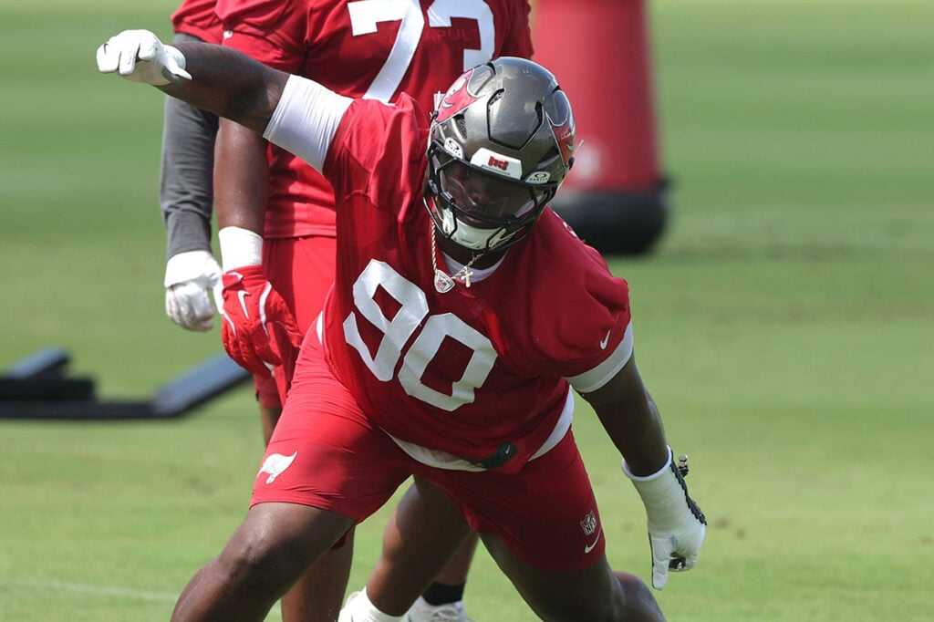 Sr'S Fab 5: 10 Things I Think I Think About Bucs Mini-Camp 15 Bucs Dt Demonte Capehart