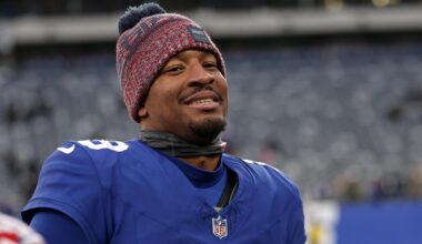 Giants' Jameis Winston Helps Japan Fans Clean Up Cowboys' Stadium in Video After FIFA World Cup Game