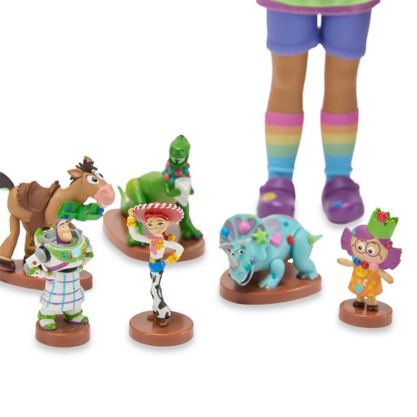 Two new doll sets inspired by Disney and Pixar’s Toy Story 5 have appeared on Disney Store, featuring both returning characters and one of the upcoming film’s new faces.