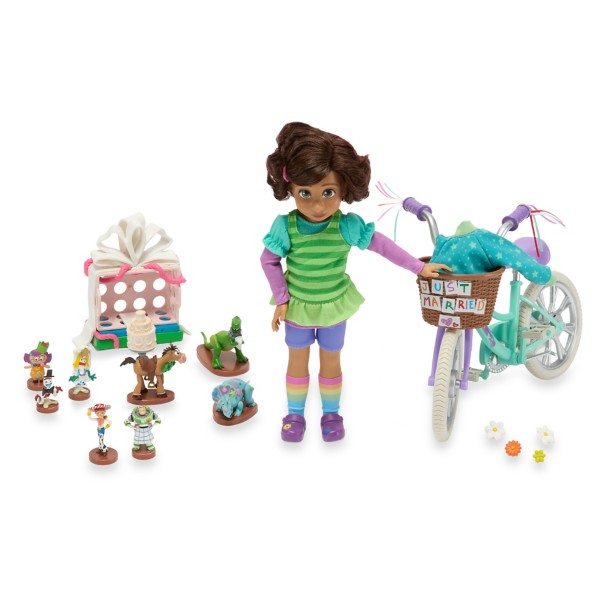 Two new doll sets inspired by Disney and Pixar’s Toy Story 5 have appeared on Disney Store, featuring both returning characters and one of the upcoming film’s new faces.