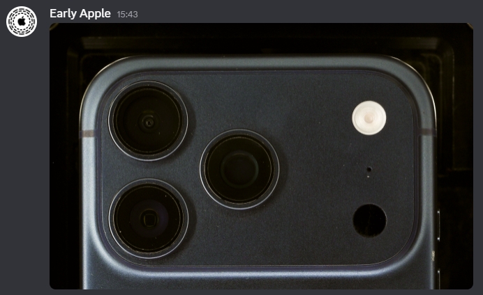 EarlyAppleLeaks showing Black iPhone 18 Pro EarlyAppleLeaks showing Black iPhone 18 Pro