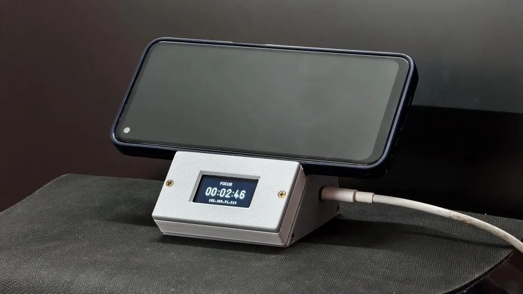 Phone Stand Aims To Fight Addiction