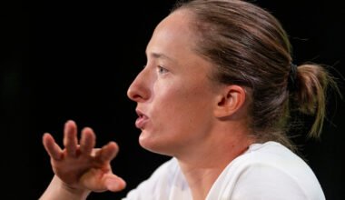 Swiatek: Mental strength required to achieve rare feat - Wimbledon