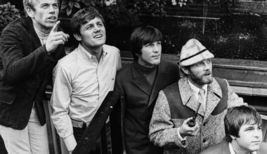 5 Songs From the 1960s That Instantly Transport You Back to a Simpler Time