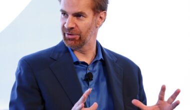 The Stanford economist who called the AI entry-level jobs crisis early has the receipts