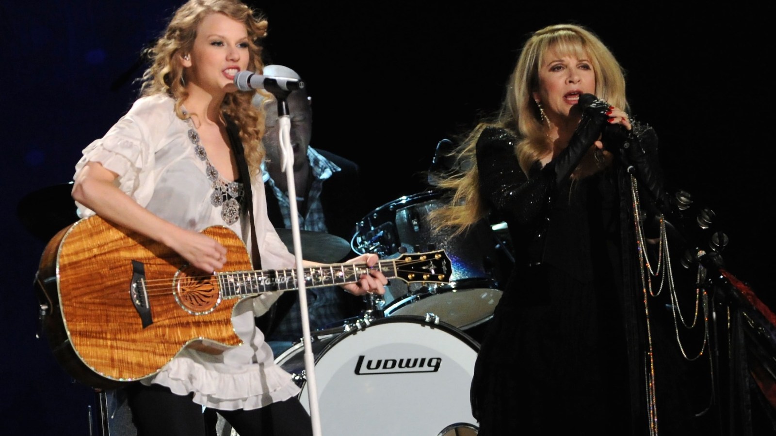Stevie Nicks Will Be at Taylor Swift’s Wedding — And Might Perform