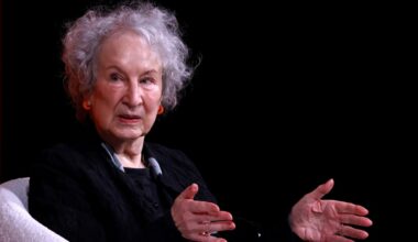Margaret Atwood Talks AI, U.S. Politics & Censorship At Babell Fest