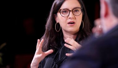 CBS News chaos under Bari Weiss shows the limits of ‘blow it up’ leadership