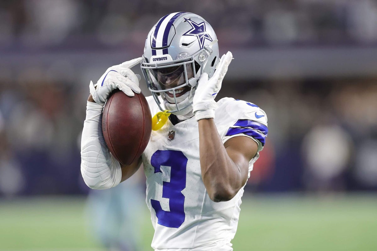 Cowboys star WR George Pickens attends minicamp, says he won’t hold out