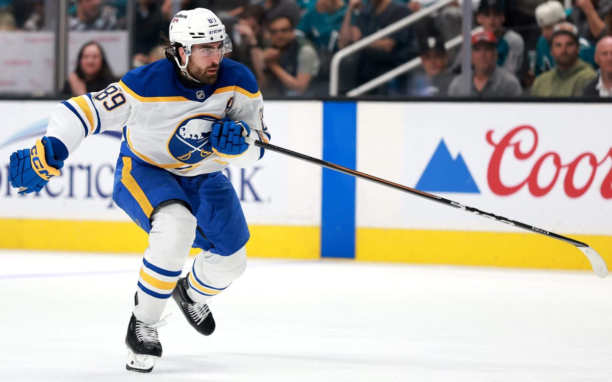 Alex Tuch to sign 8-year, $10.5 million AAV deal with Capitals after trade from Sabres: Source