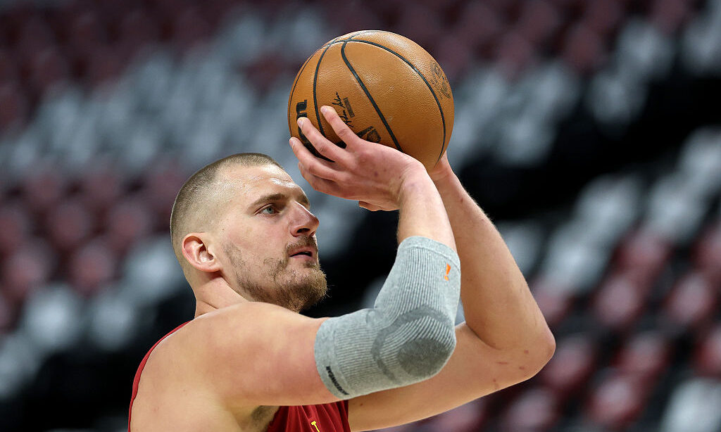Pressure or problem? Report says Nikola Jokic might not sign this summer – Denver Sports