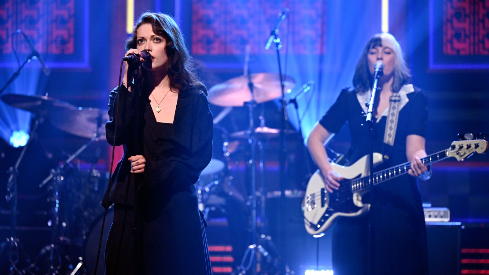 Watch Violet Grohl's Performance of 'Bug in the Cake' on 'Fallon'