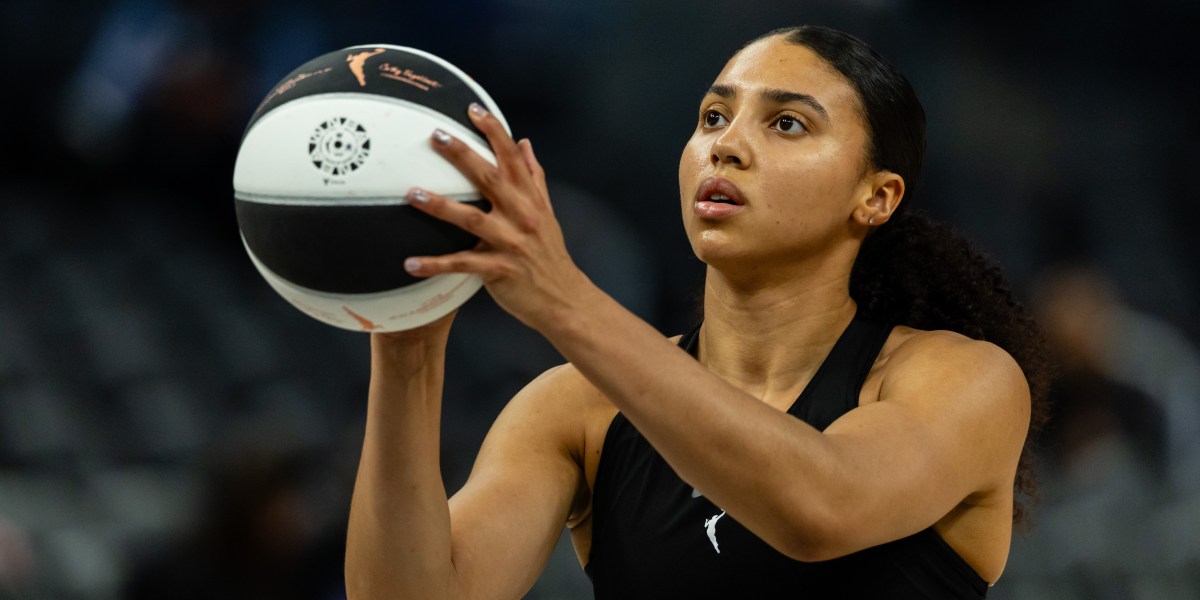 Azzi Fudd signs on to international basketball league Project B