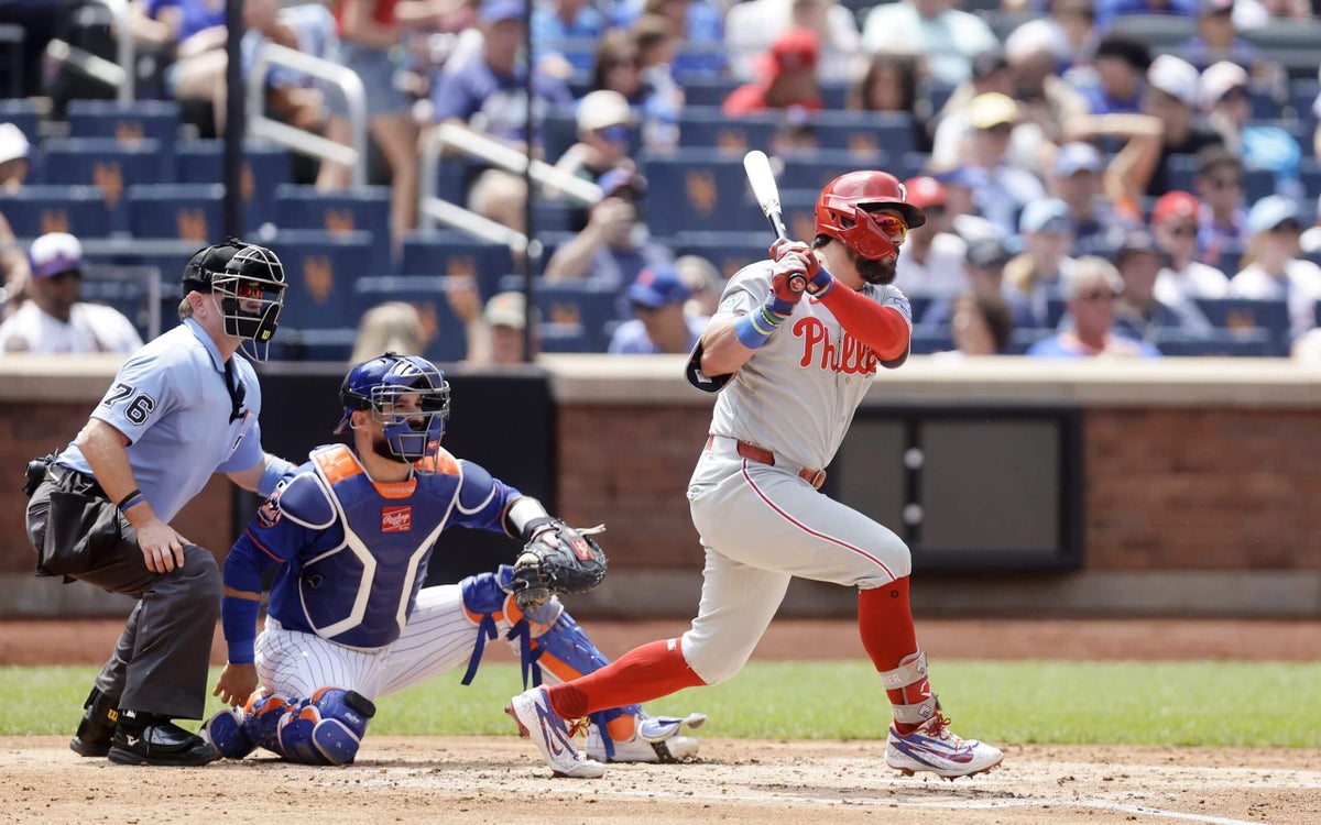 Kyle Schwarber first to 30 homers and other Phillies takeaways after strong road trip