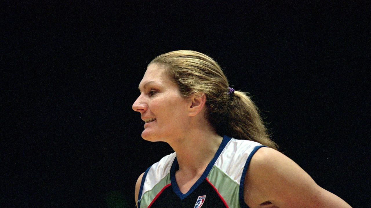 Sue Wicks on Her WNBA Legacy — And Reading Lesbian Fanfic in the Liberty Locker Room
