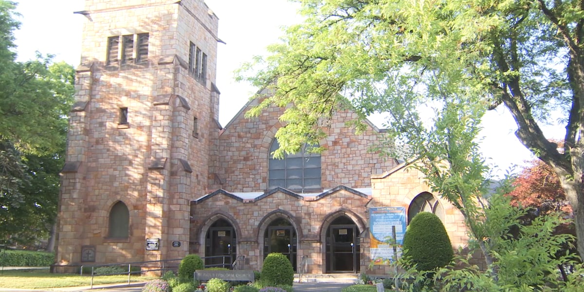 Police investigate break-in at Holyoke church