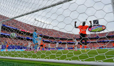 Brian Brobbey and the Dutch roll in the rain to a 3-1 win over Tunisia to top World Cup Group F