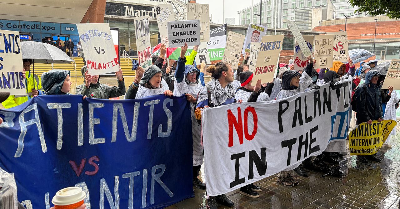 ‘Hands Off Our NHS’: Anti-Palantir Protests Break Out in UK Over Deal With National Health Service