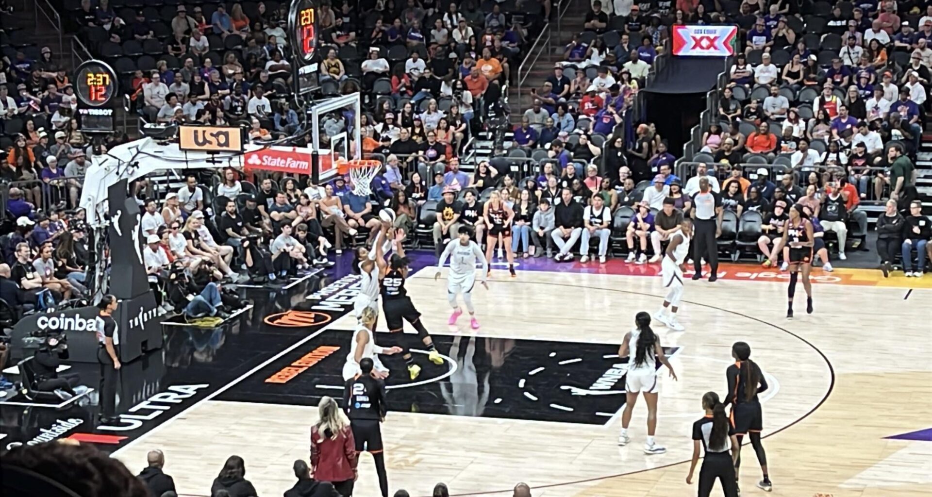 Las Vegas Aces kicked up the pace after Phoenix lead—beat the Mercury 86-76